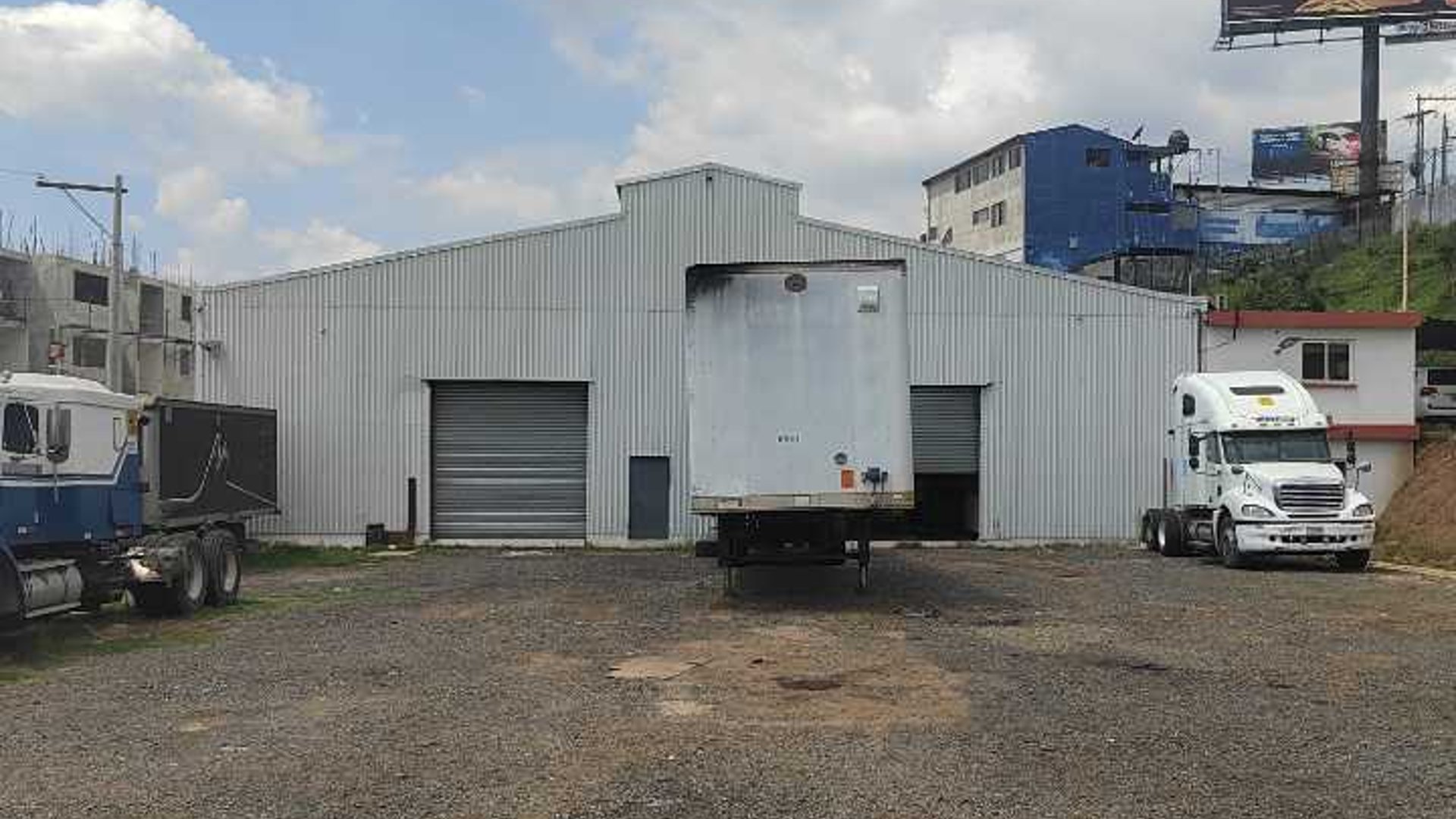 Alquilo ofibodega en lo de Coy Mixco - Image 1
