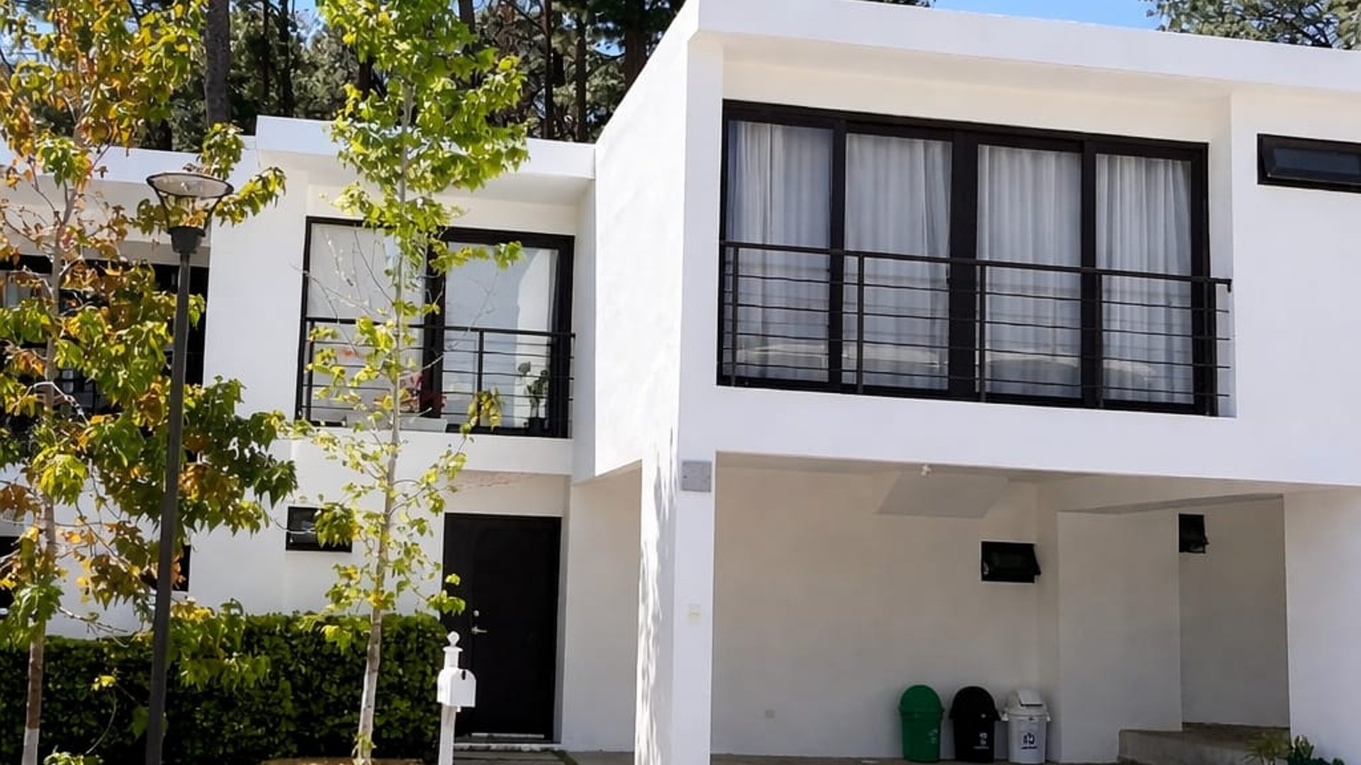 Casa En Venta En Residencial Verde 360 - Santa Catarina Pinula