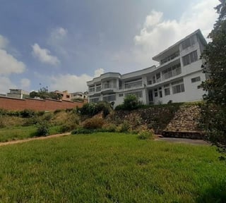 Mansión en Renta o Venta en Santa Catarina Pinula