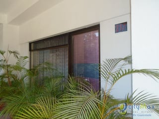 OFICINA COMERCIAL EN VENTA AGUILAR BATRES SUR - 2