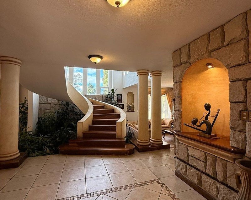 Residencia de Lujo en Venta  Condominio Casa y Campo – Km 23.5 Carretera a El Sa