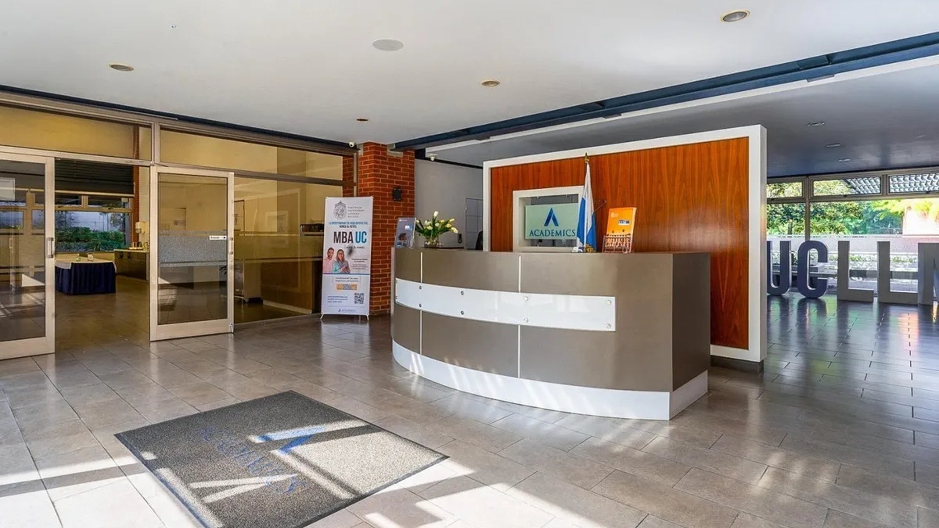 Edificio en Renta o Venta en Zona 15 - Miniatura 4