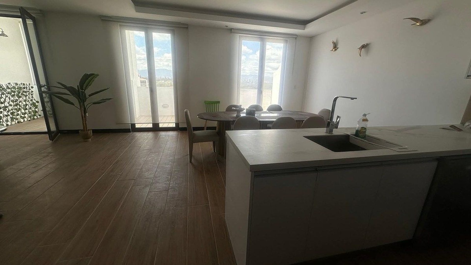 Apartamento en Venta en Lirios de Cayalá, Zona 16