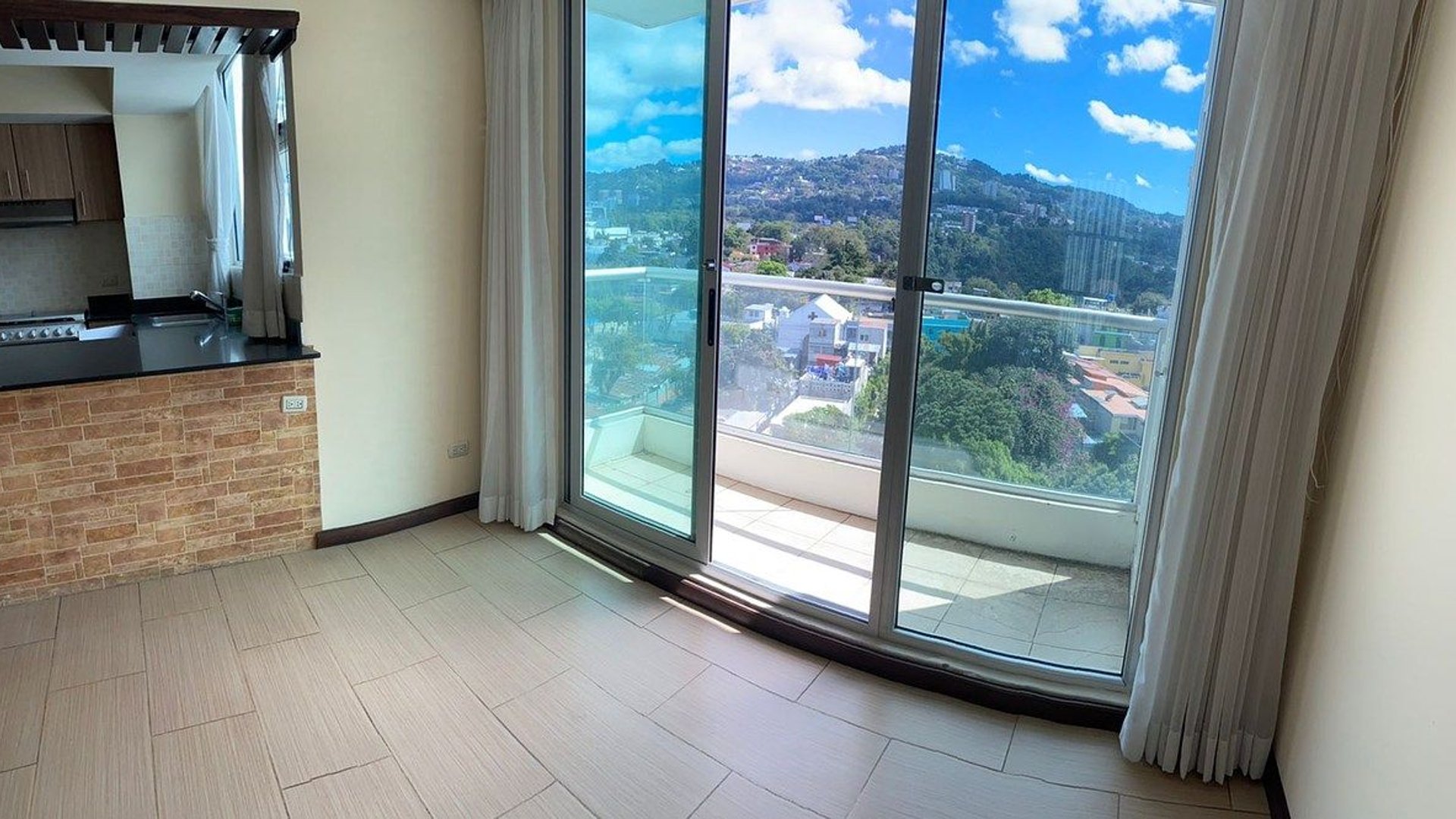 Apartamento en Venta Condado la Villa zona 14 - Miniatura 13