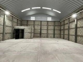 BODEGA EN VENTA – 300 m² VILLA NUEVA - 2