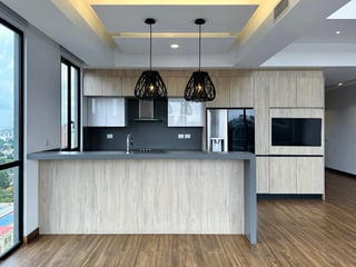 Apartamento de 2 niveles en renta, Zona 10 - 4