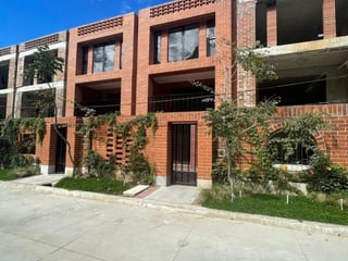 IRIDIA HOMES / Casa en condominio en Renta, zona 13 - 2