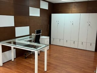 Oficina amueblada en renta, Europlaza zona 14 - 3