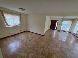 Renta de casa de 4 habitaciones en Santiago de Compostela Ref-5780 - 4