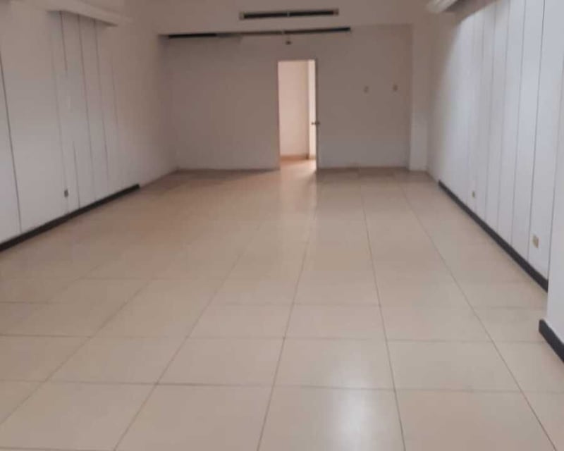 GALERÍAS LA PRADERA / Local en Venta , zona 10