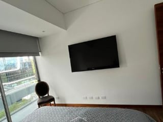 Modern 1-Bedroom Apartment with Parking in Zone 10, Guatemala City | $1325 Rent - Image 12