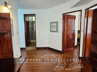 Apartamento en renta amueblado Edificio Morada del Acueducto Zona 10 3 dormitorios - Image 2