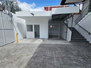 Edificio en renta 6a avenida, zona 4 - Image 4