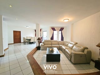 House for Sale 4 rooms, Ciudad San Cristóbal, Mixco, Guatemala - Q1,975,000- Q1,975,000 - Image 1