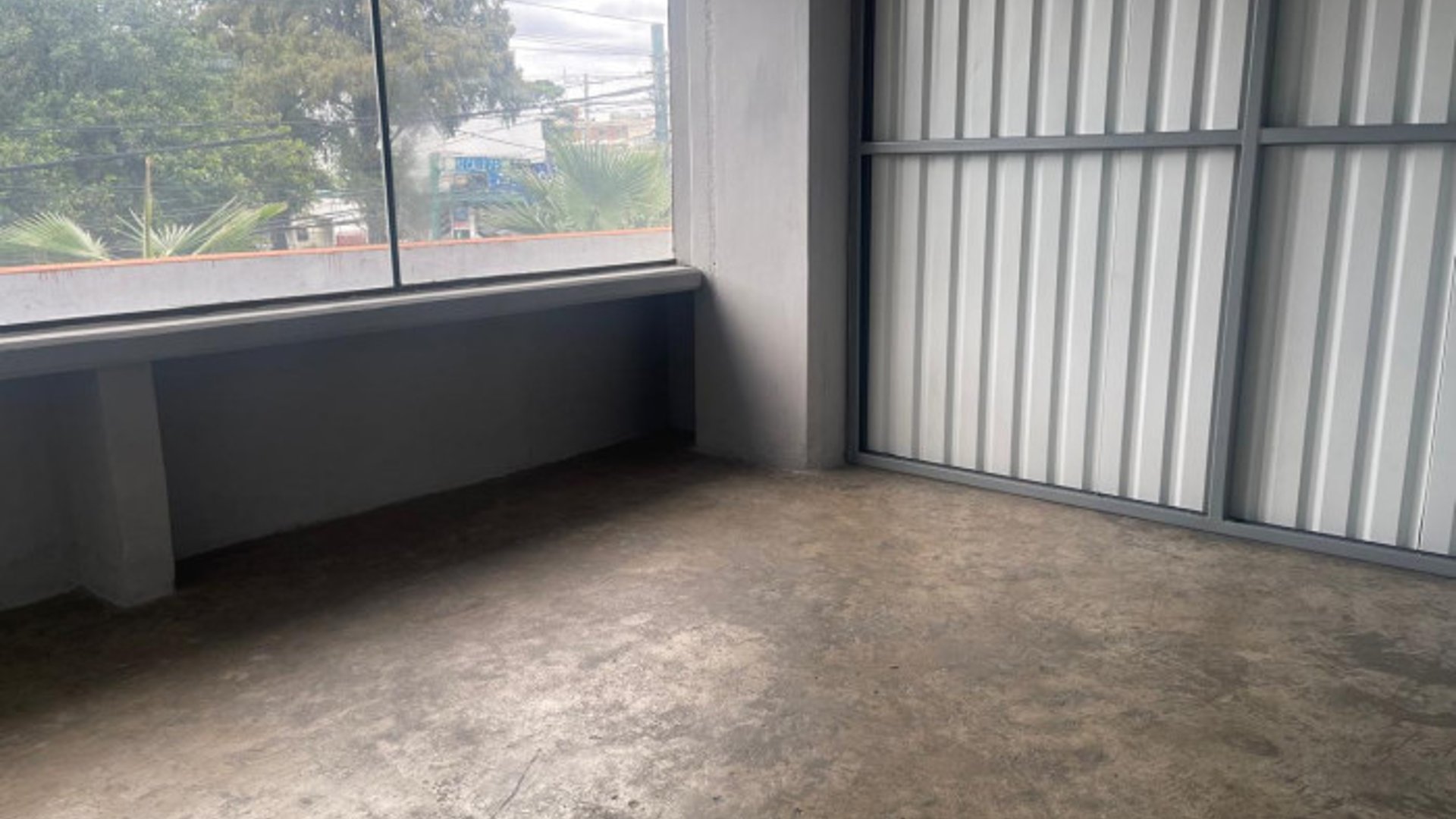 Alquiler de Minibodega en Montufar Zona 9 Guatemala - Miniatura 7
