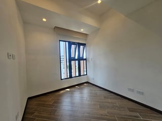 RENTA Apartamento Zona 4 Edificio Séptimo - 5