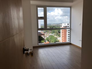 Apto 3 habs, en renta o venta en Cityhaus zona 10 - 5