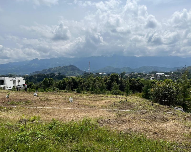 Invierte en Exclusividad - Hermoso Terreno en Pulte Golf