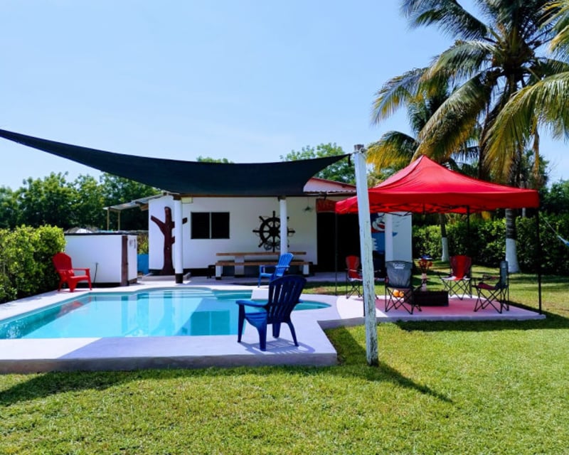 Chalet amueblado en venta en Iztapa, Escuintla