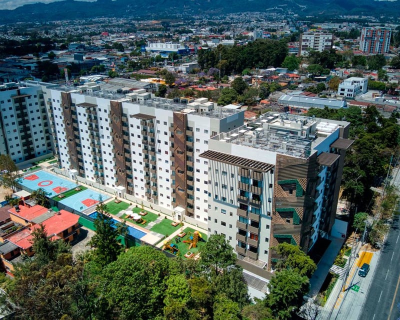 Apartamento en venta  – Edificio DiFiori, Zona 7