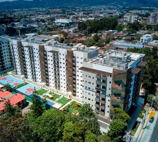 Apartamento en venta  – Edificio DiFiori, Zona 7