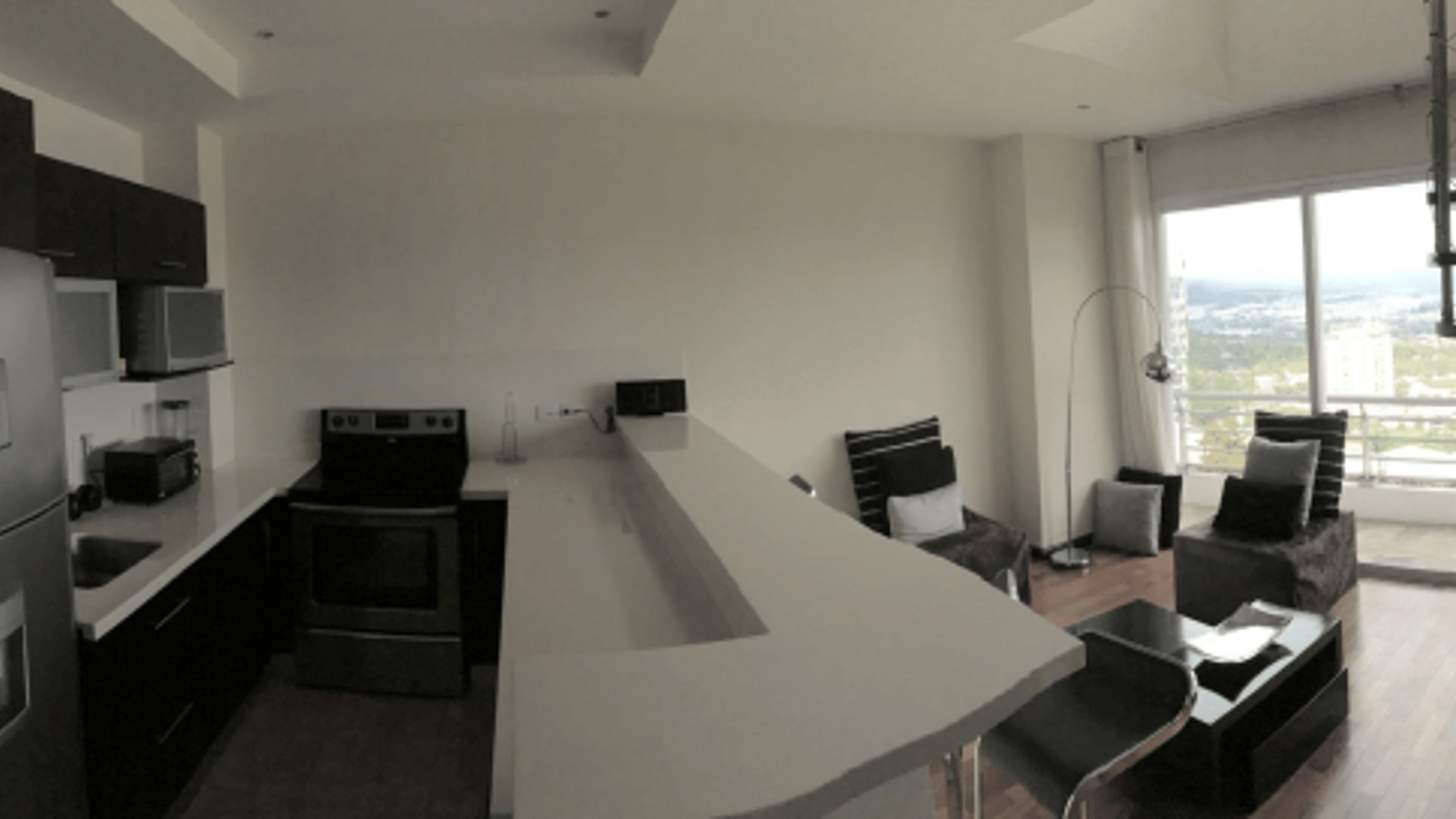 VENDO Apartamento amueblado cercano Zona 15