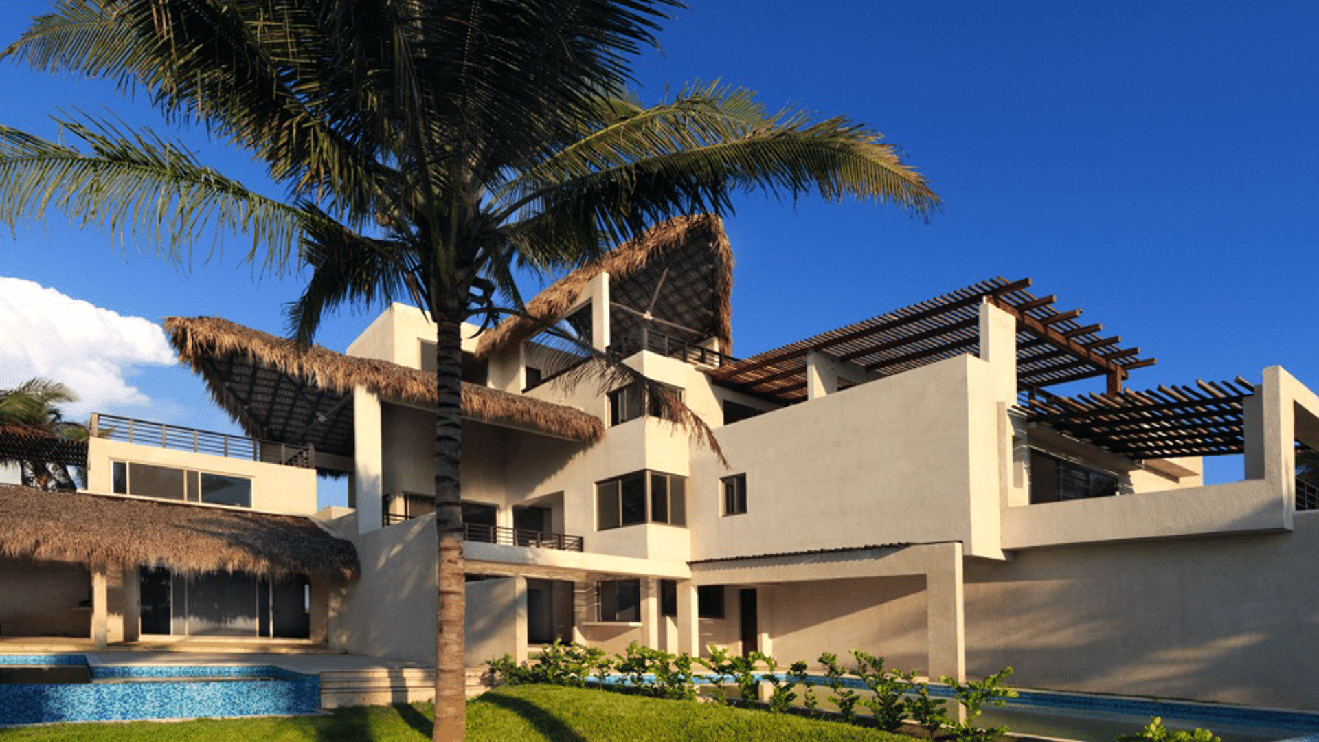 Villa en VENTA en exclusivo condominio en Monterrico