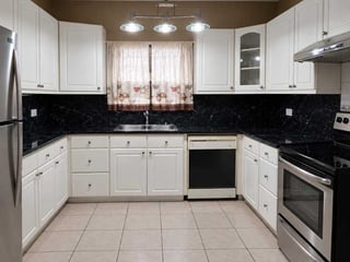 APARTAMENTO EN ALQUILER 📍 Edificio Canamco, Zona 10 - 3