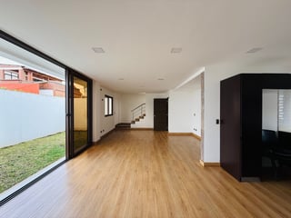 VENTA DE HERMOSA CASA PARA ESTRENAR - VH1, ZONA 15 - 5
