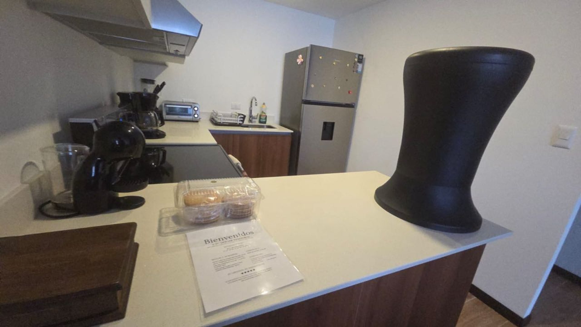 Apartamento de 3 habitaciones en alquiler Essenza zona 13 - Miniatura 4