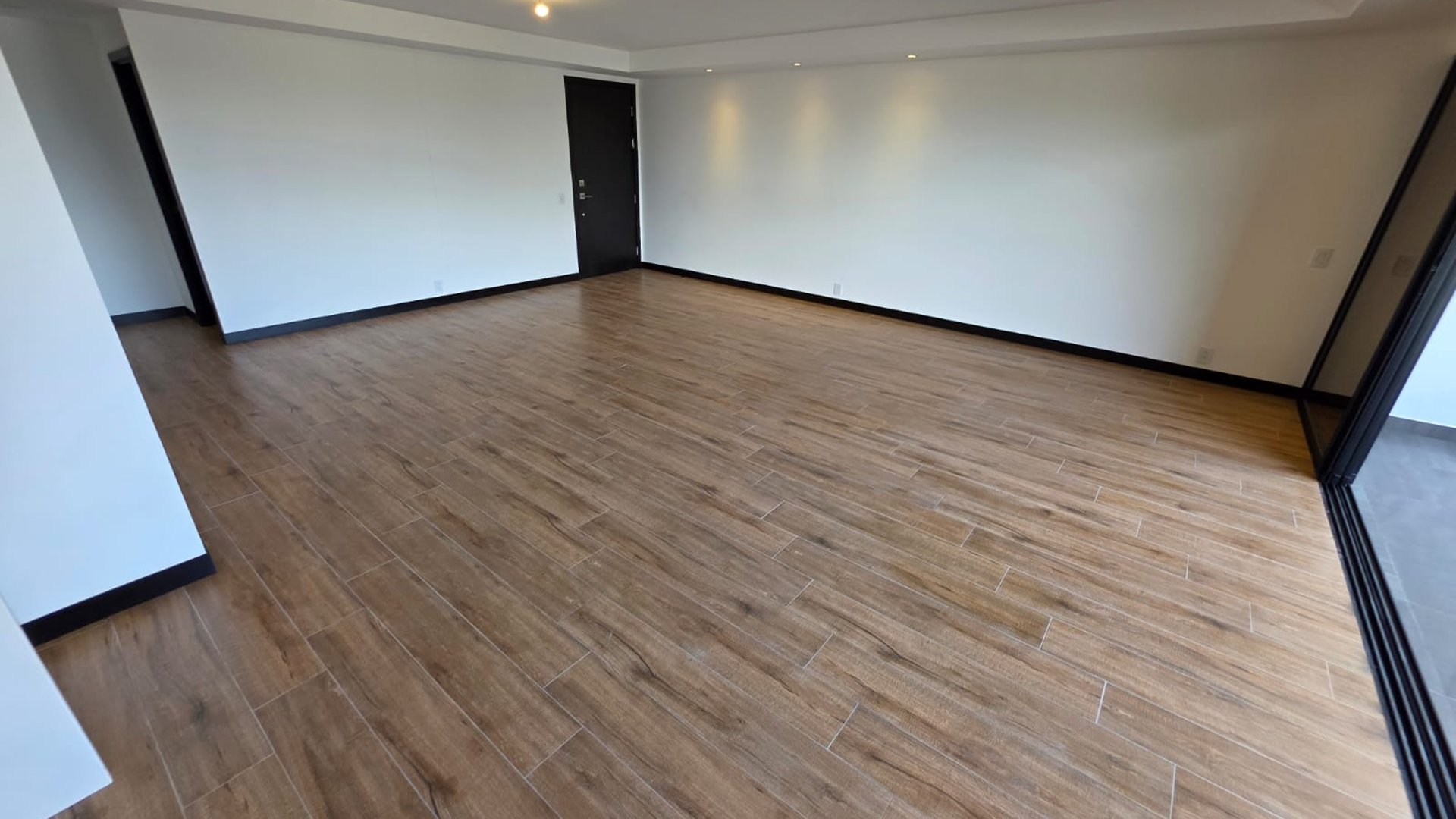 Apartamento en venta de 3 habitaciones en z15 con Gimnasio  Ref-5216 - Miniatura 5