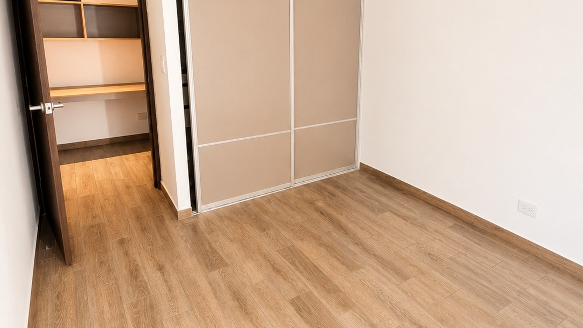 Apartamento en Alquiler Zona 15, Edificio Parque 15 - Miniatura 13