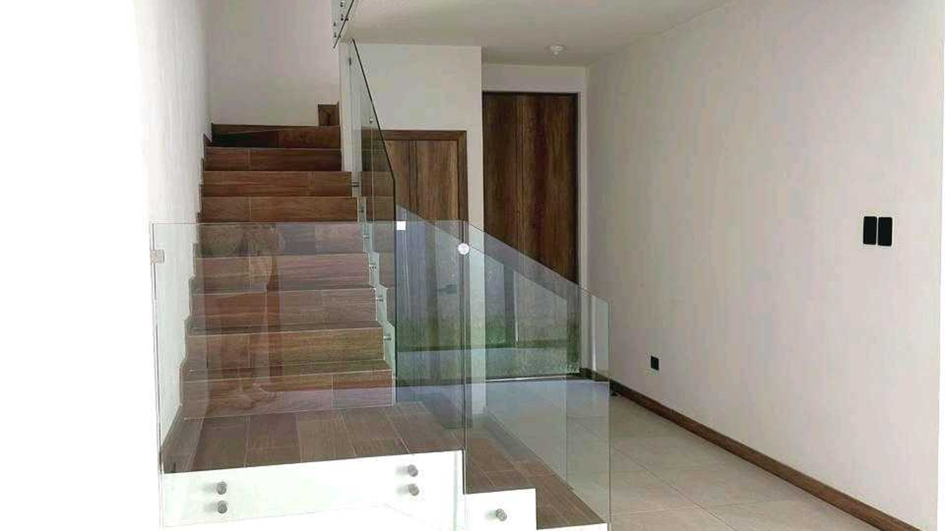 CASA EN ALQUILER???? Condominio Danté Kanajuyú, Zona 16 - Miniatura 7