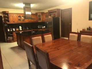 Casa en venta o renta en Colinas de Castel Guatemala - Image 13