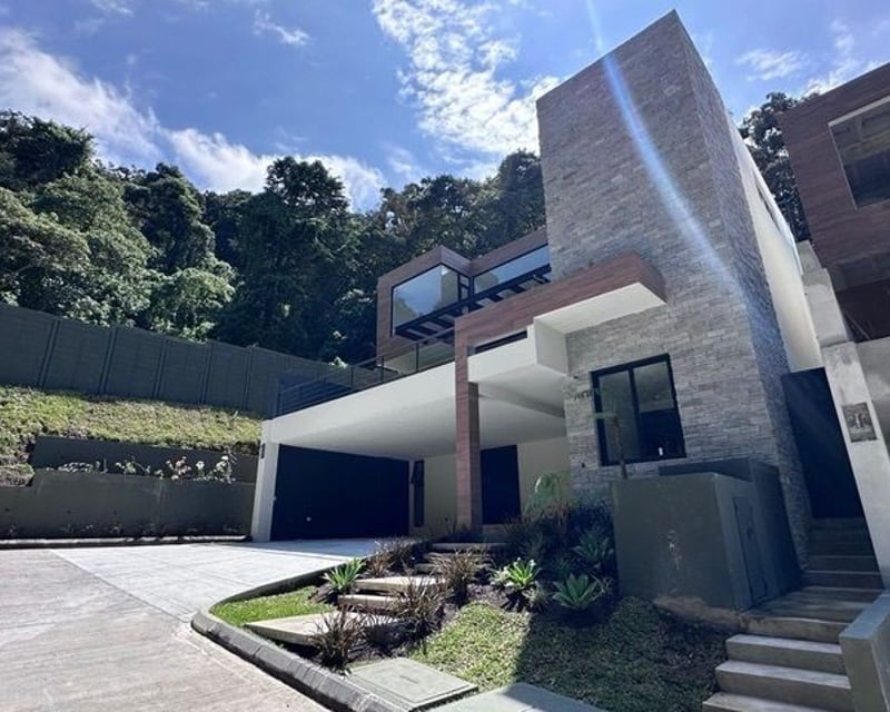 San Miguel Buenavista/ Moderna y Preciosa Casa en venta y Renta