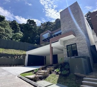 San Miguel Buenavista/ Moderna y Preciosa Casa en venta y Renta