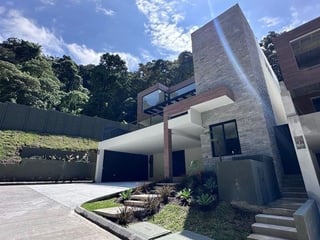 San Miguel Buenavista/ Moderna y Preciosa Casa en venta y Renta - Image 1