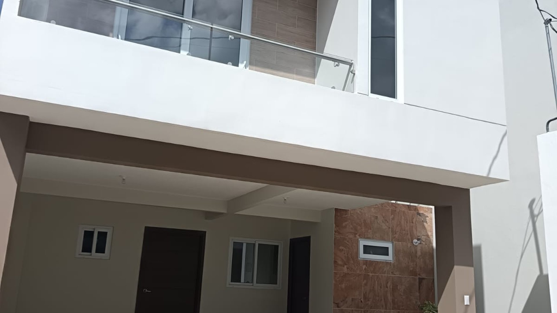 Casa Nueva en BOSQUES DE SANTA ELENA | Km 26.5 CAES