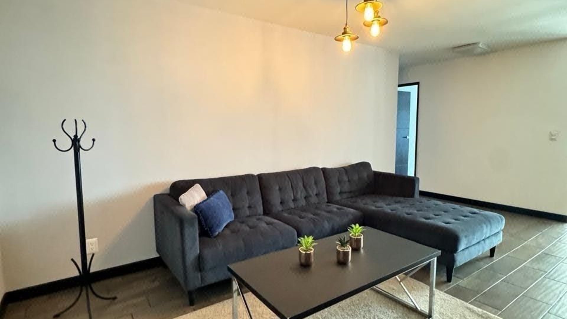 VERONA / Apartamento Amueblado en Renta/ Venta , zona 10