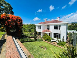 VENTA DE AMPLIA CASA - ALTA VISTA CLUB, SAN JOSÉ PINULA - 2