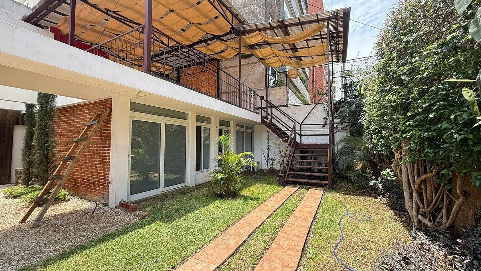 Casa Comercial en Renta | Zona 14 - Miniatura 3