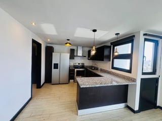 📍 APARTAMENTO EN VENTA – 2 HAB + BALCÓN | TORRE 360 | ZONA 15 - 3