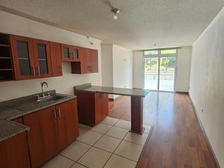 APARTAMENTO EN VENTA | ZONA 1 - 3