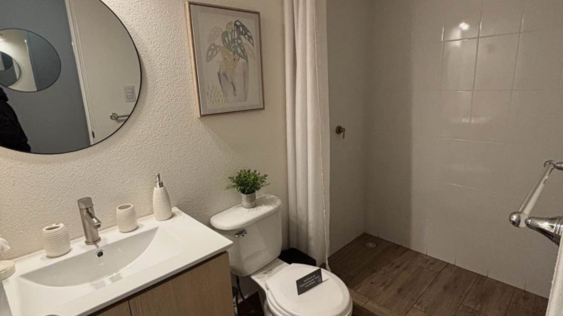 Apartamento en venta en Edificio Lares 17 zona 17 - Miniatura 7
