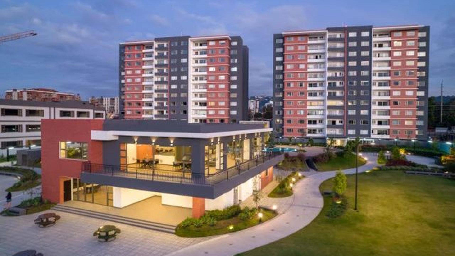 📍 APARTAMENTO EN RENTA – EDIFICIO SEGHERÍA | ZONA 14