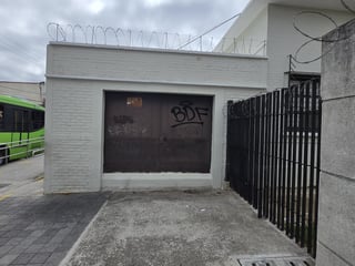 Local comercial en zona 1. - 5