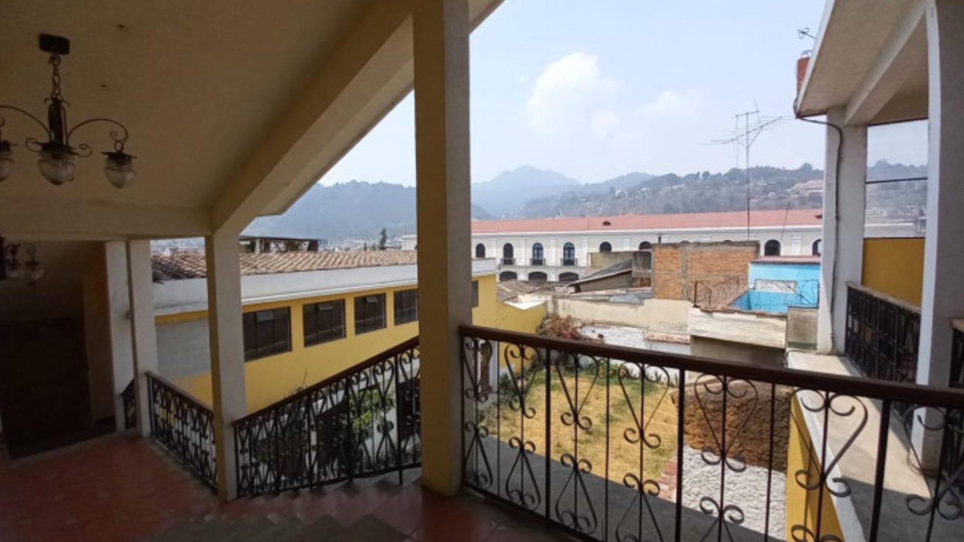 En Venta hotel en el centro histórico Quetzaltenango - Miniatura 9