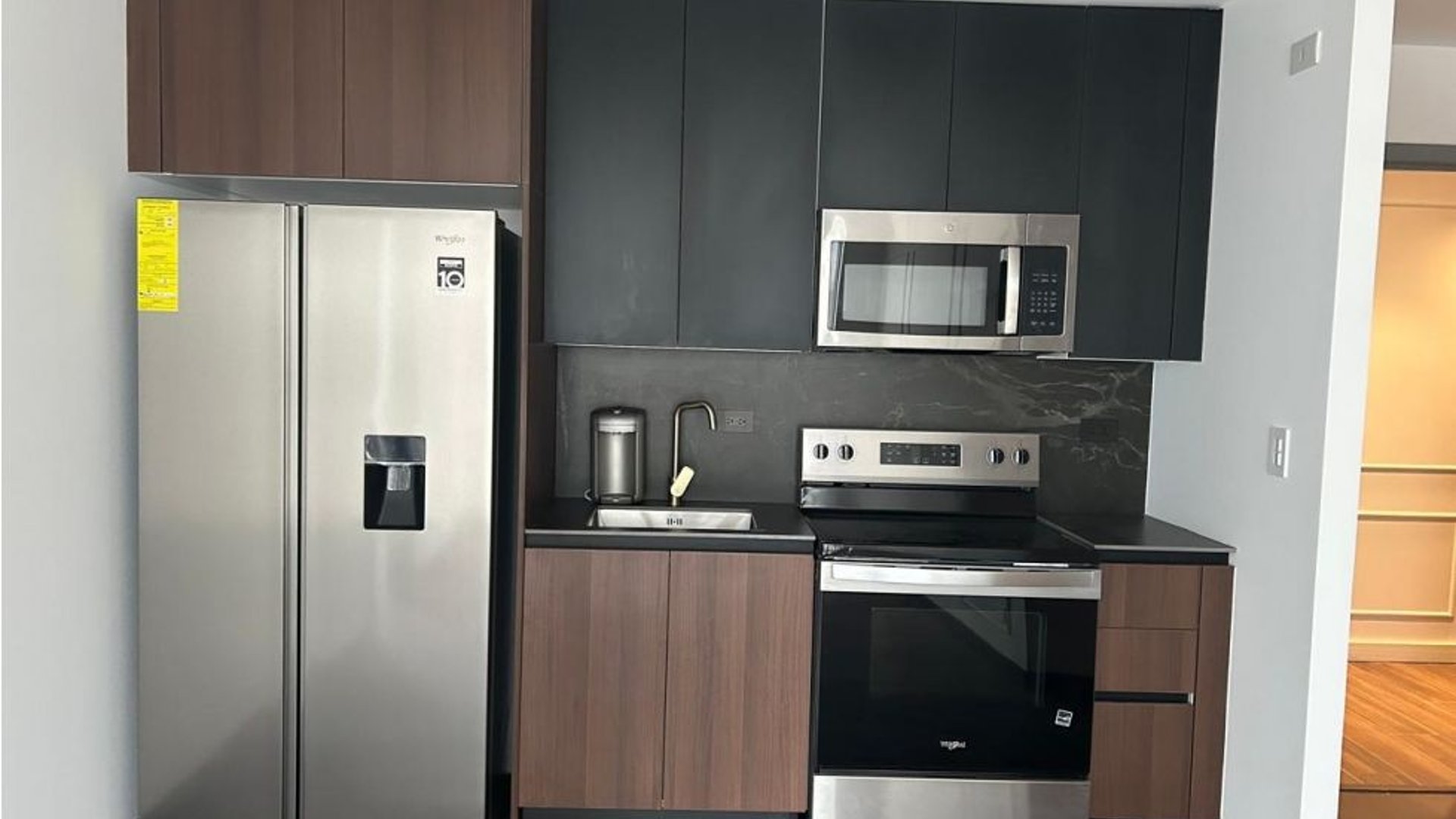 ???? APARTAMENTO EN RENTA – 3 HAB + NIVEL ALTO | ATARAH | ZONA 10 - Miniatura 2