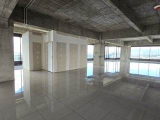En venta Pent House Oficinas en Zona 10 Diagonal 6 - 2