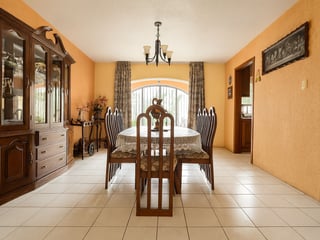 HERMOSA CASA DE LUJO EN VENTA EN SAN BARTOLOMÉ MILPAS ALTAS - Image 14